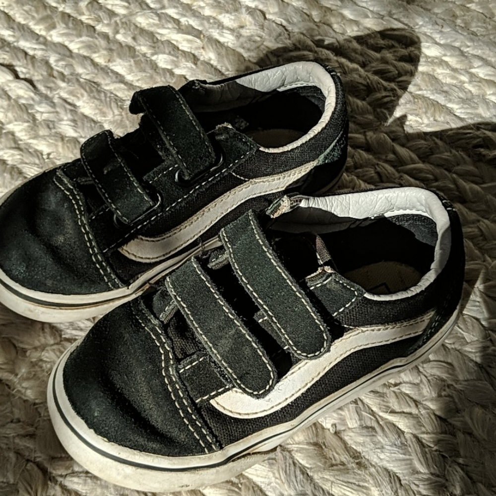 Vans kids classic sneakers size 8